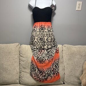 Women’s Black & Orange Patterned Maxi Dress